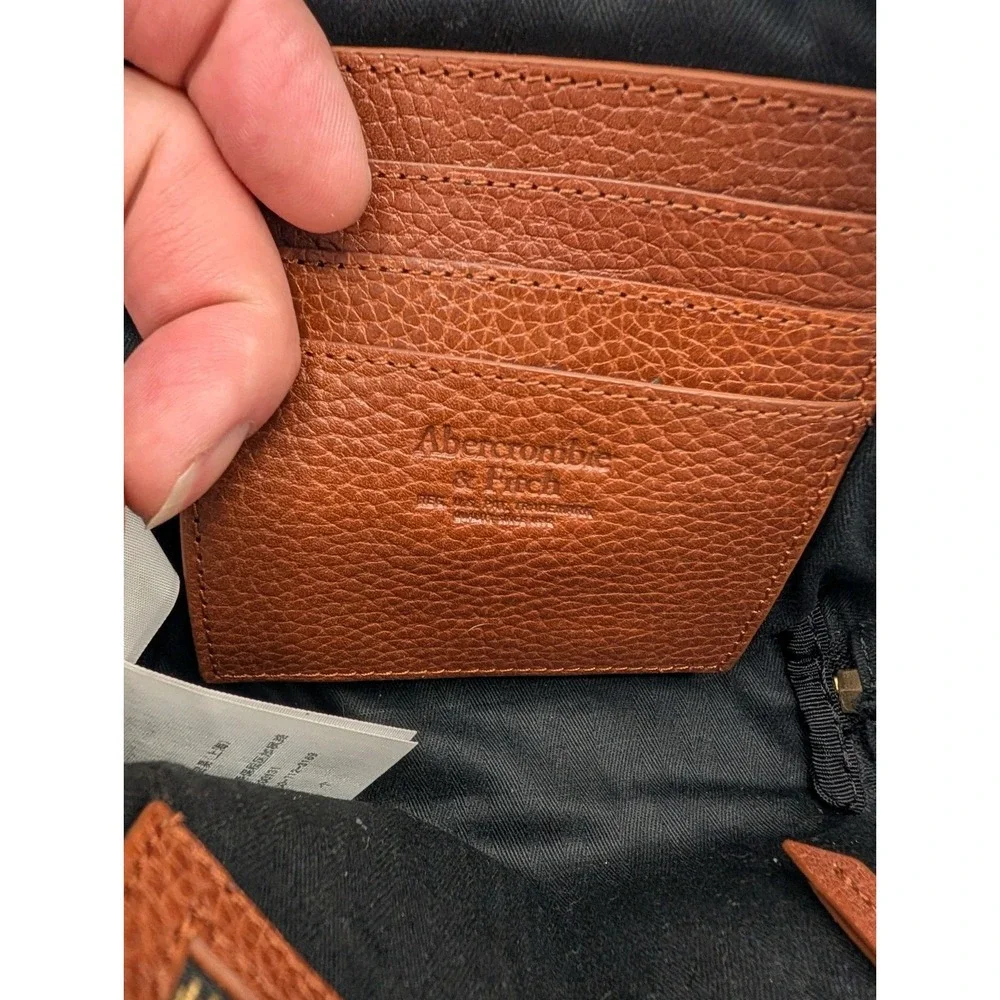 Abercrombie & Fitch Two Tone Pebbled Leather Zip Clutch Wristlet Pouch Boho Bag